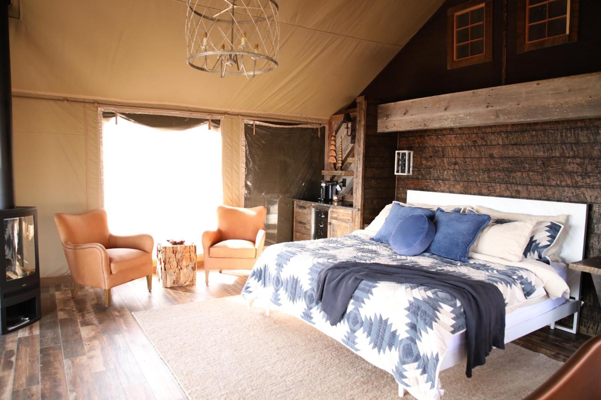 Отель Elk & Embers Mountain Hideaway Уэйнсвилл Экстерьер фото