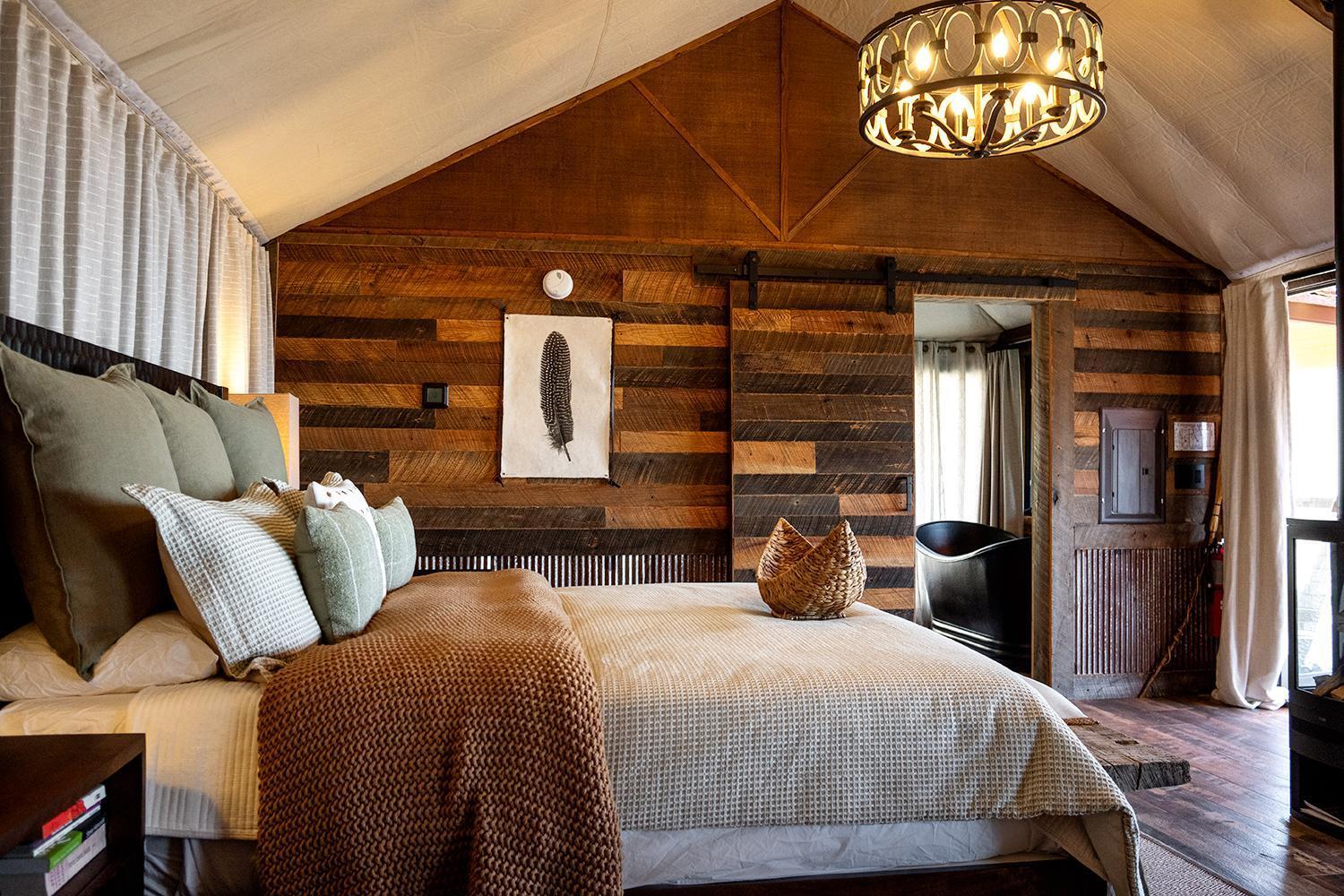 Отель Elk & Embers Mountain Hideaway Уэйнсвилл Экстерьер фото