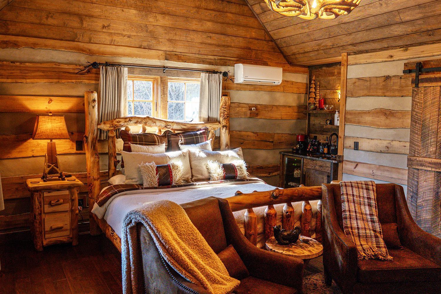 Отель Elk & Embers Mountain Hideaway Уэйнсвилл Экстерьер фото