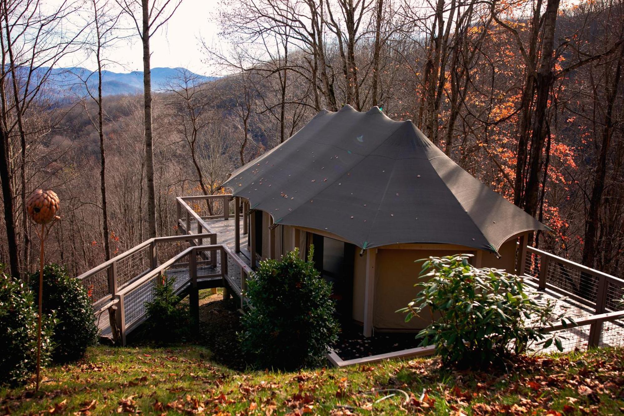 Отель Elk & Embers Mountain Hideaway Уэйнсвилл Экстерьер фото